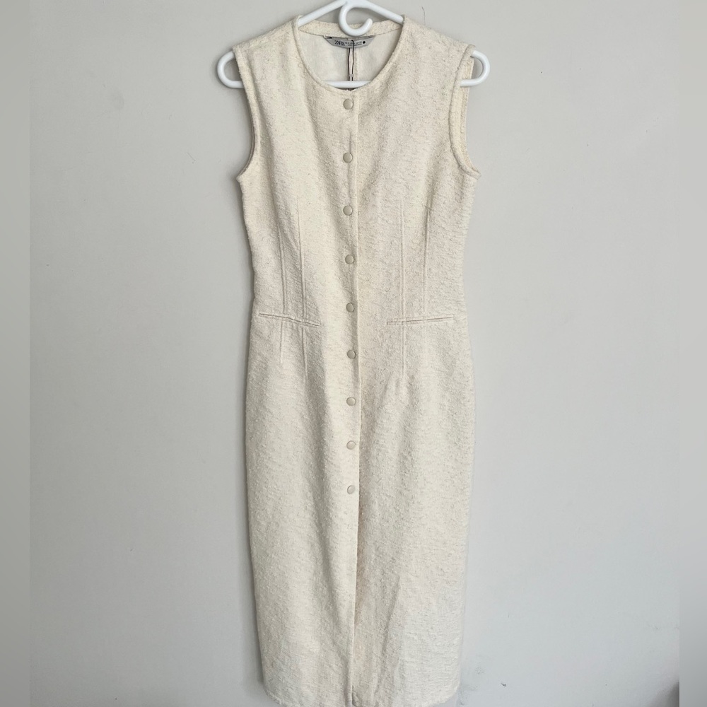 Zara Textured Dress - Picture 6 of 8